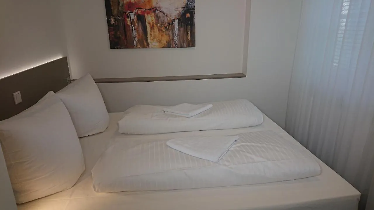 Apart-House Nuernberg Aparthotel 0*, Nuremberga