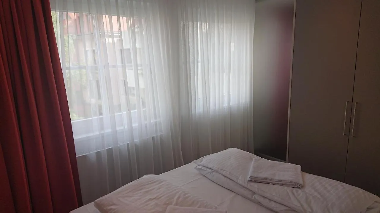 Apart-House Nuernberg Aparthotel  Nuremberga